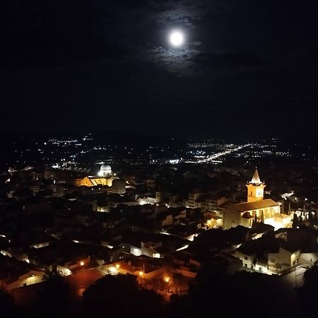 Alojamiento Turistico Casa Elvira Yecla Eksteriør billede